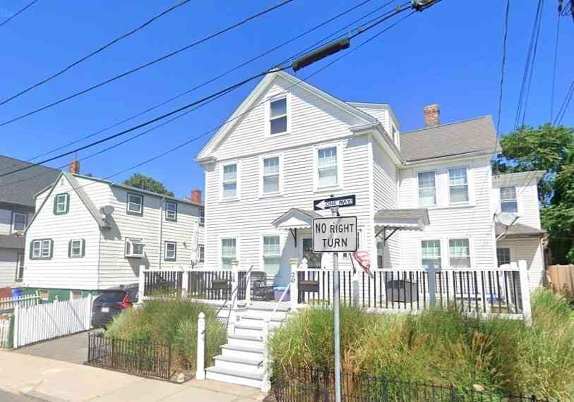 Apartment For Rent - 20 Beacon St. #2<br/> Winthrop, MA 02152