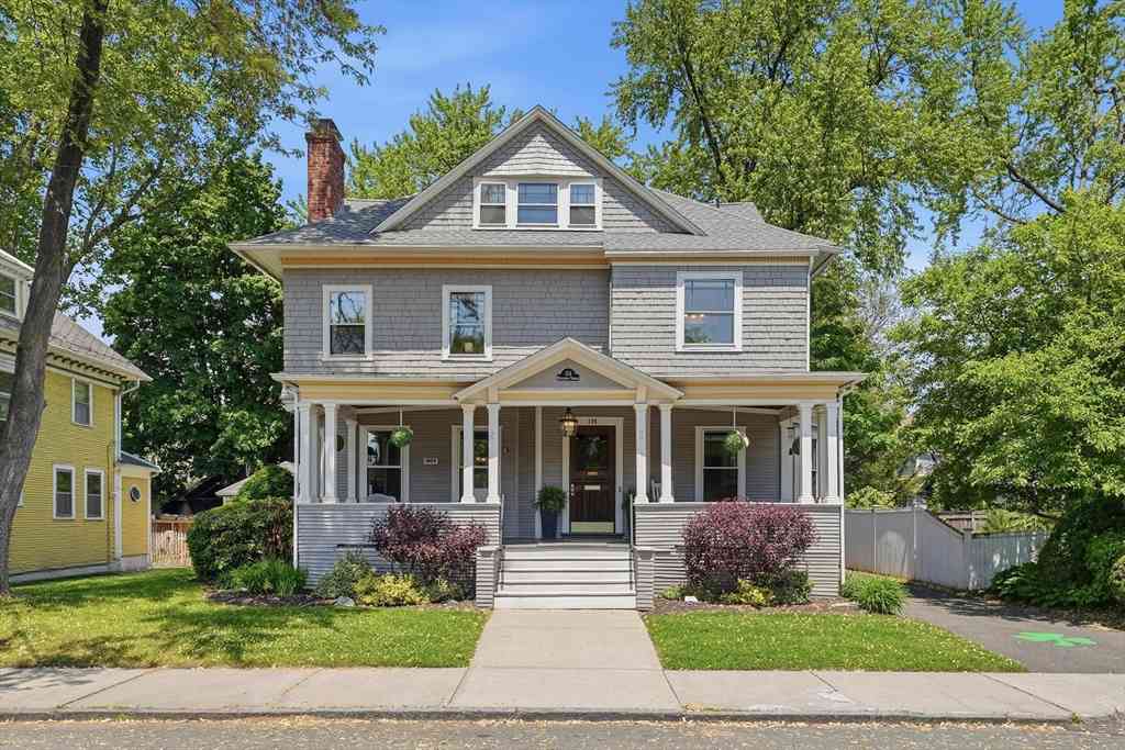 Homes For Sale - 114 Maplewood Ter<br/> Springfield, MA 01108