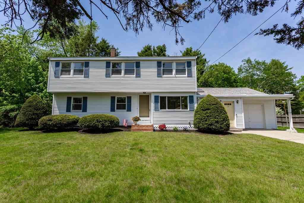 Homes For Sale - 12 Charlesgate Rd<br/> Walpole, MA 02081