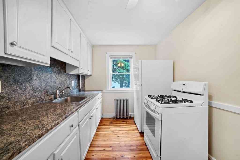 Apartment For Rent - 431 Adams Street #3<br/> Quincy, MA 02169