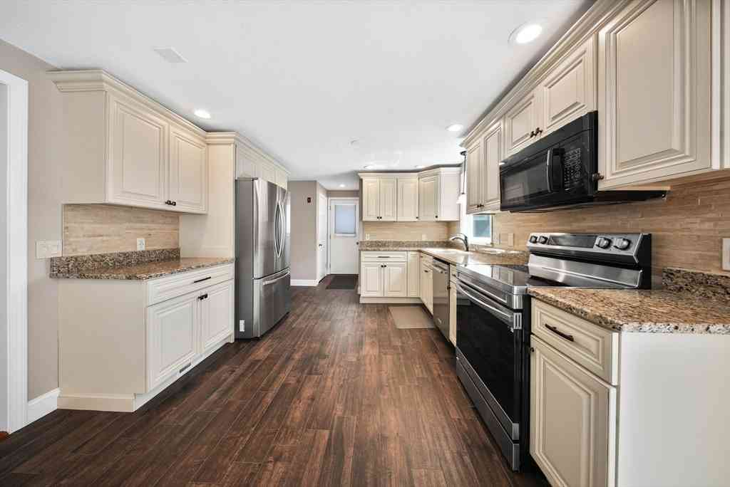 Homes For Rent - 6 Ellery St<br/> Braintree, MA 02184