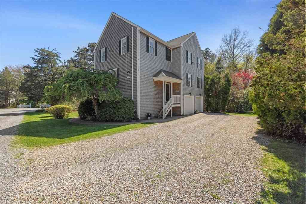Homes For Sale - 7 Blackhall Court<br/> Marion, MA 02738