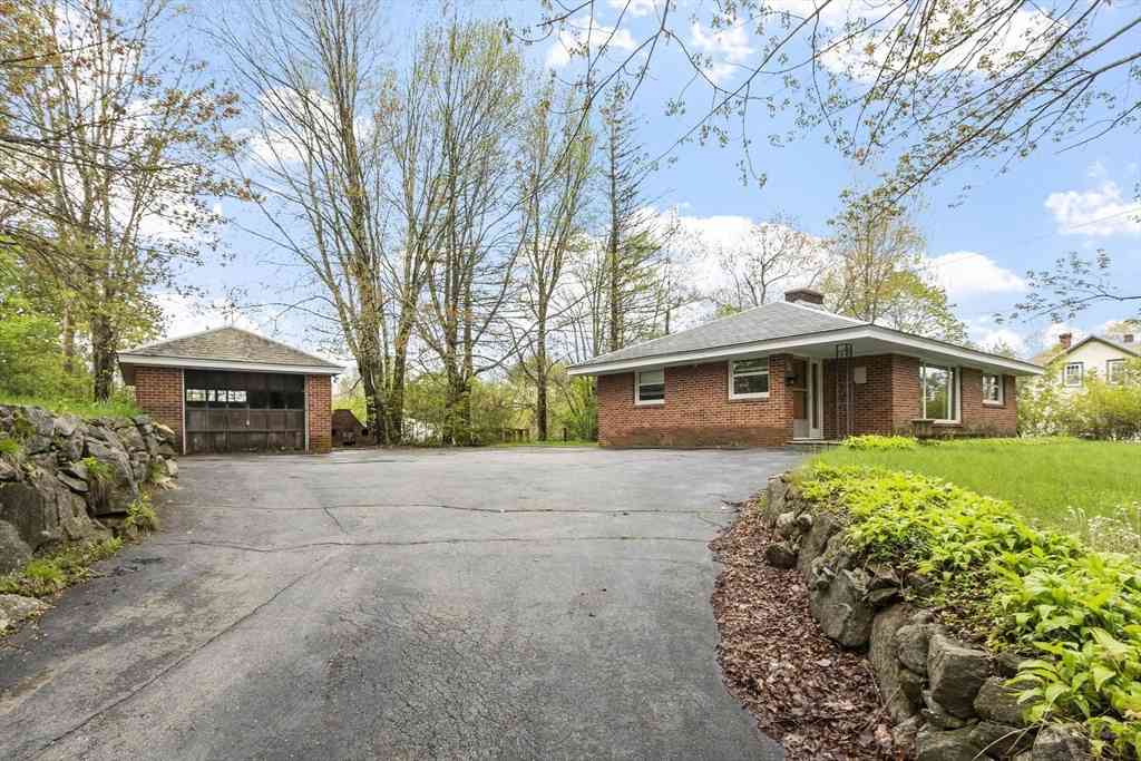 Homes For Sale - 614 Parker St<br/> Gardner, MA 01440