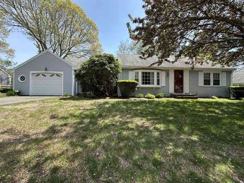 Homes For Sale - 11 Widgeon Lane West<br/> Yarmouth, MA 02673