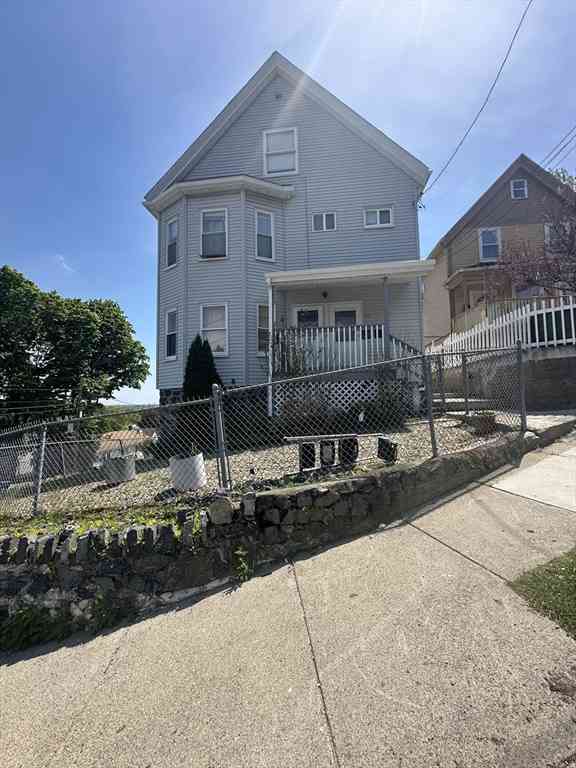 Multifamily For Sale - 50-52 Allen Ave<br/> Essex County, Lynn, MA 01902