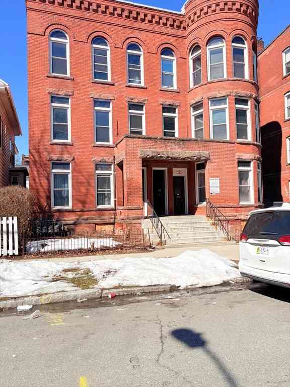 Homes For Rent - 179-183 Walnut Street<br/> Holyoke, MA 01040