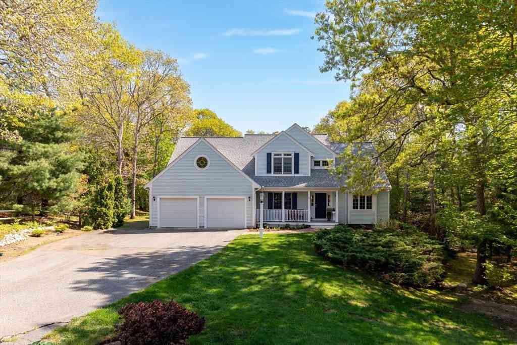 Homes For Sale - 5 Summerwind Ln<br/> Barnstable County, Falmouth, MA 02556
