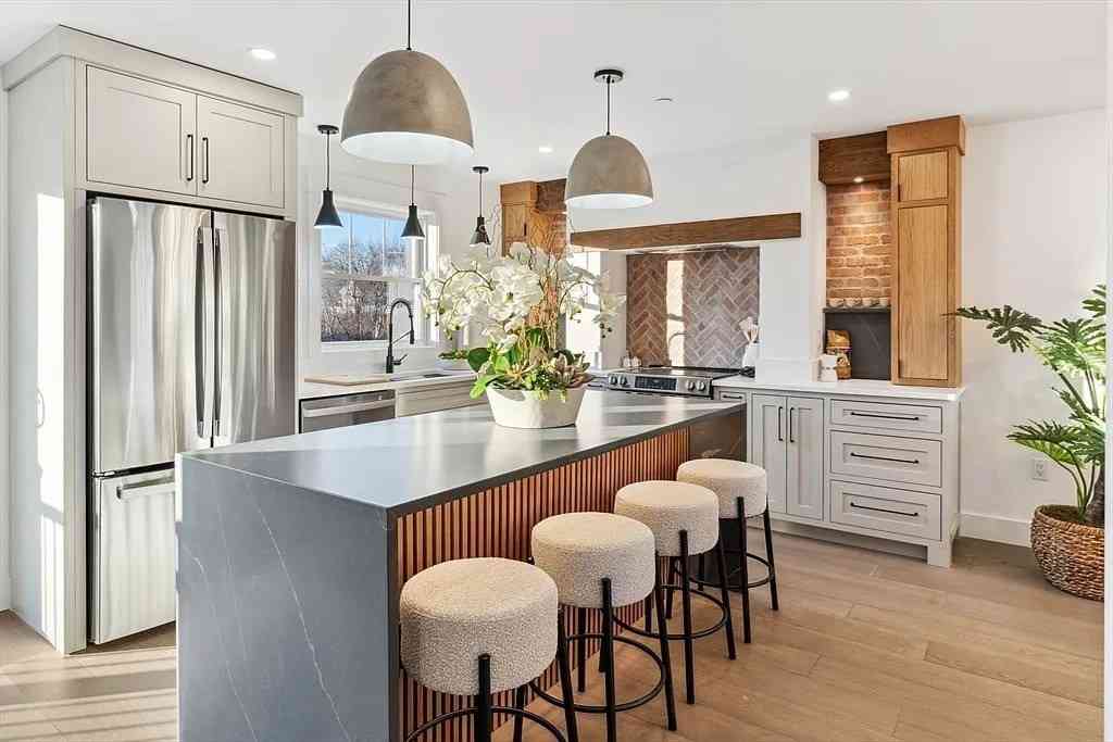 Condo For Sale - 32 Birch Brook Landing #11<br/> Lynn, MA 01905
