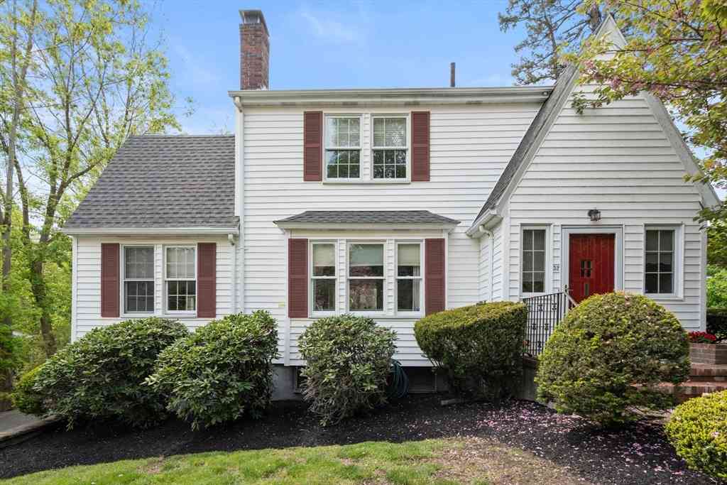 Homes For Sale - 32 Marcia Rd<br/> Watertown, MA 02472