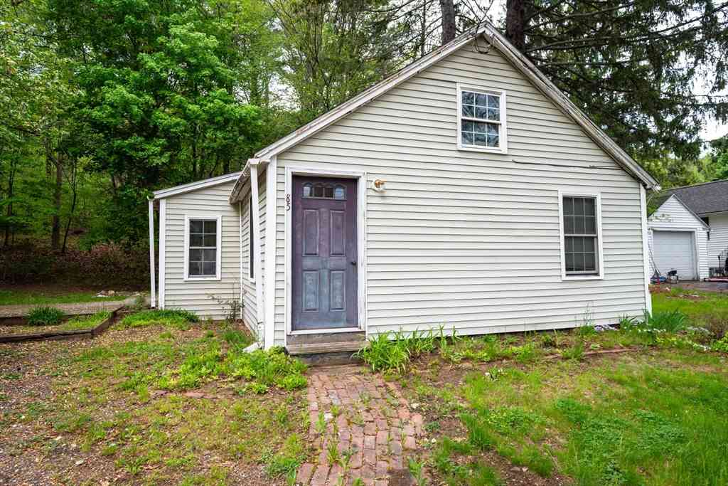 Homes For Sale - 85 Valley Rd<br/> Worcester County, Barre, MA 01005