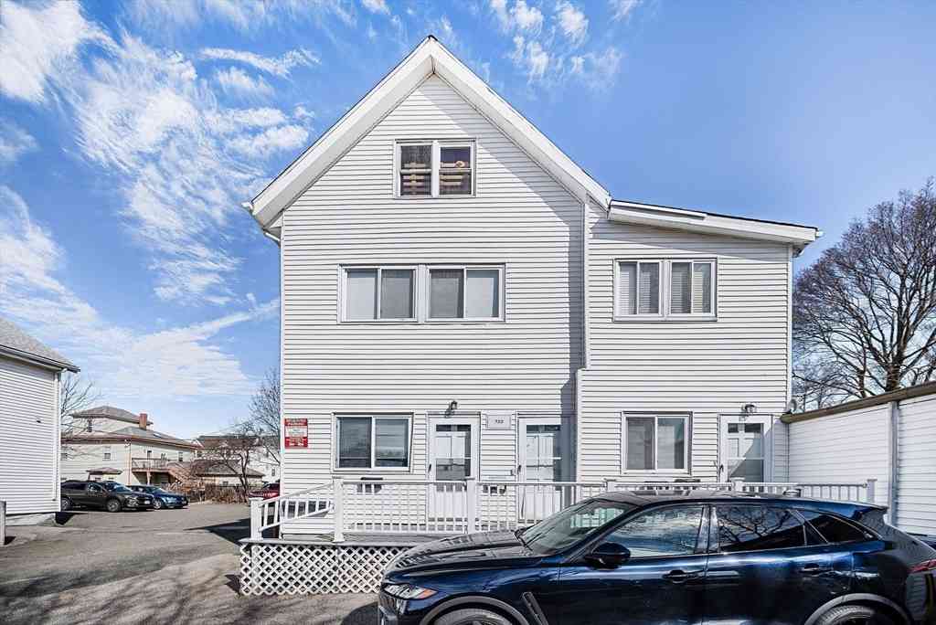 Homes For Rent - 723 Washington St<br/> Newton, MA 02458