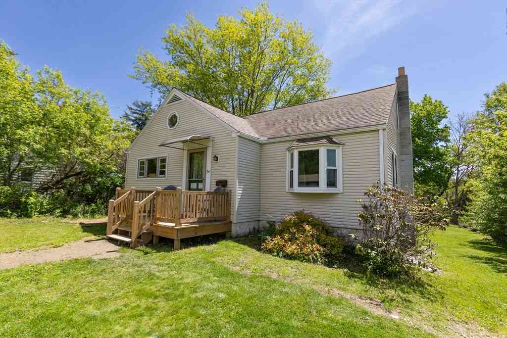 Homes For Sale - 54 Charles St<br/> Berkshire County, Williamstown, MA 01267