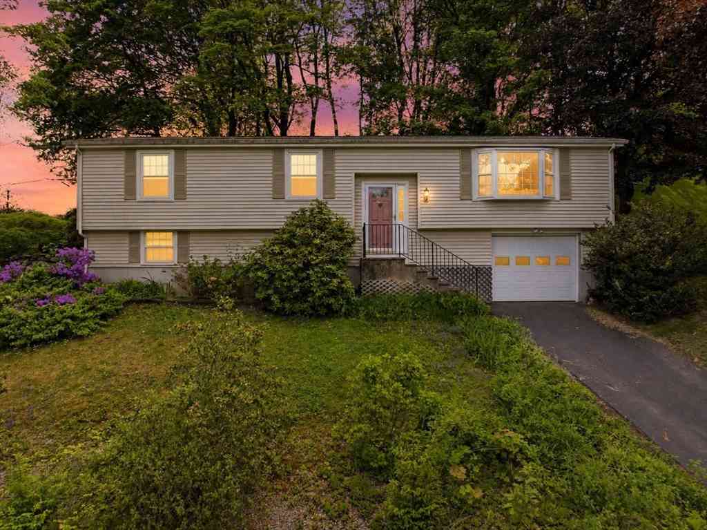Homes For Sale - 63 Miles Street<br/> Worcester County, Millbury, MA 01527