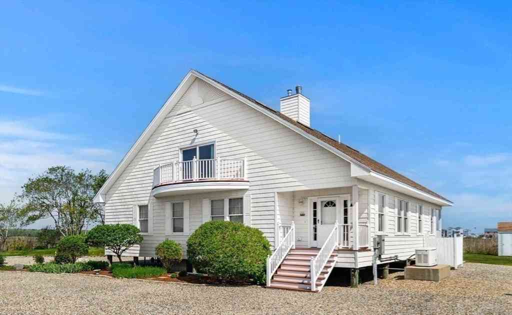Homes For Sale - 14 16th Street<br/> Essex County, Salisbury, MA 01952