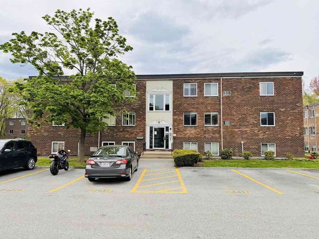 Condo For Sale - 6 Universal St #5<br/> Framingham, MA 01702