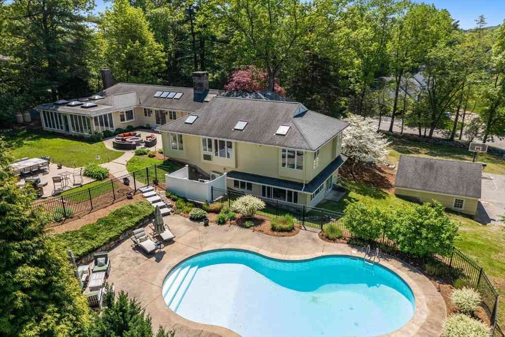 Homes For Sale - 55 Rockmeadow Rd<br/> Westwood, MA 02090