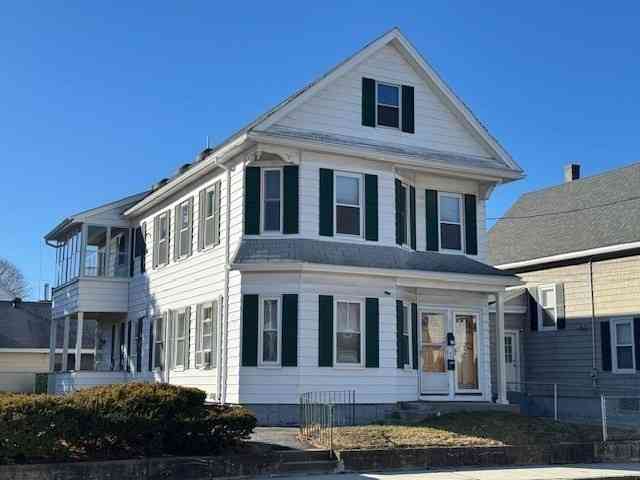 Homes For Rent - 296 University St #2<br/> Lowell, MA 01854