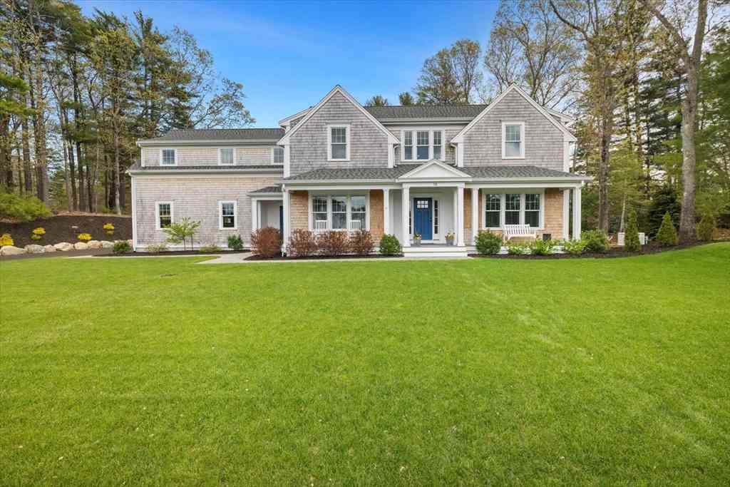 Homes For Sale - 15 Cushing Drive<br/> Duxbury, MA 02332