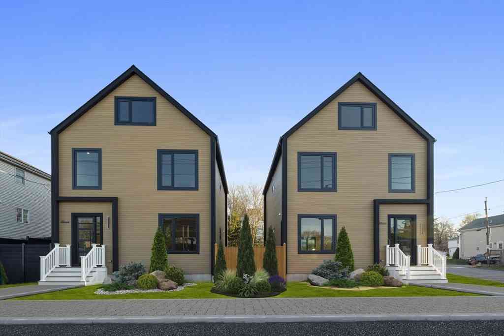 Homes For Sale - 236 Lake Street<br/> Middlesex County, Waltham, MA 02451