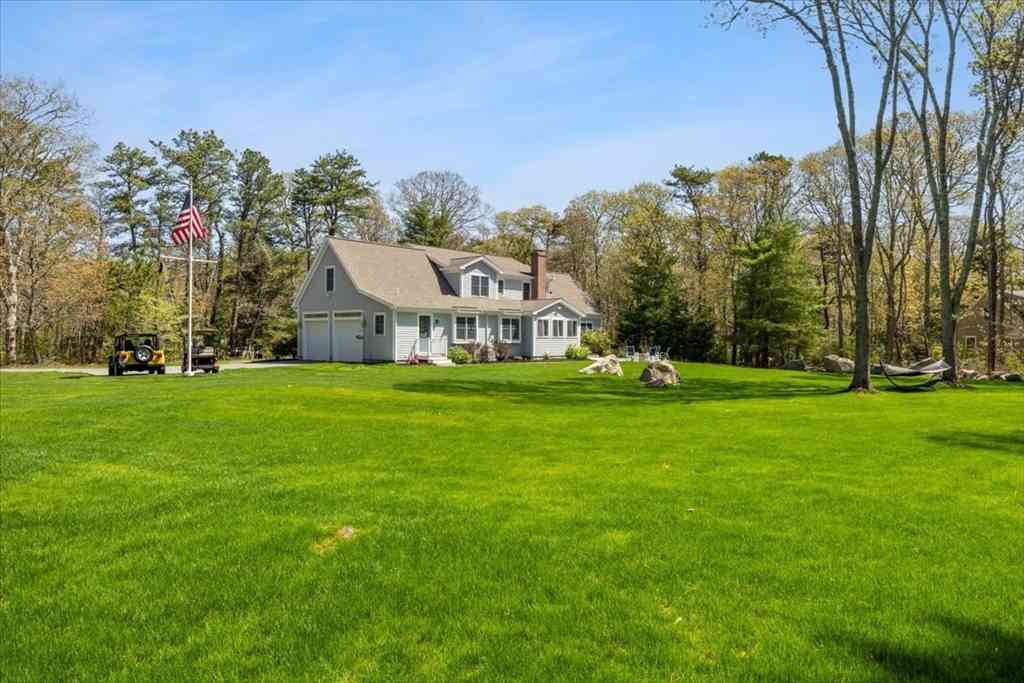 Homes For Sale - 2 Boulder Rd<br/> Barnstable County, Bourne, MA 02532