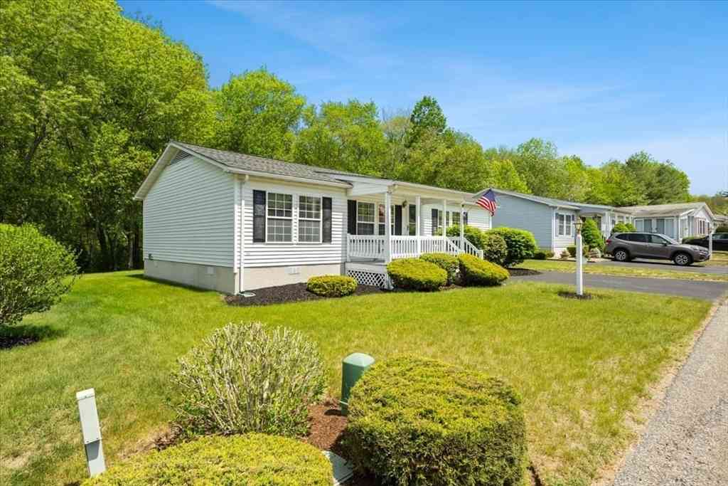 Homes For Sale - 84 Trailwood Drive<br/> Plymouth County, Bridgewater, MA 02324