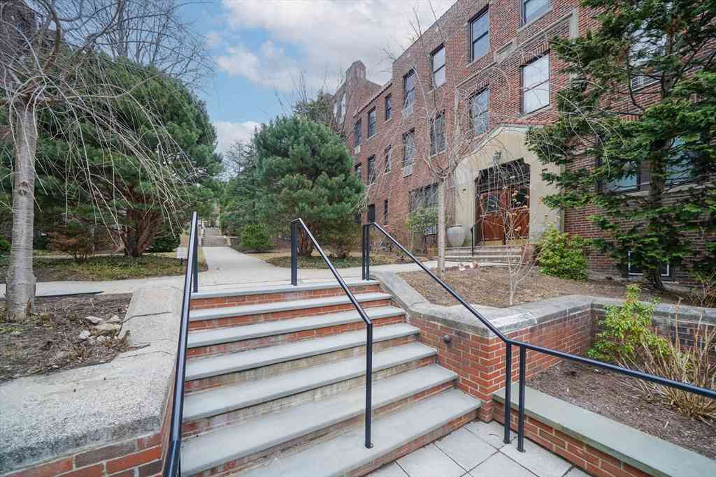 Condo For Rent - 311 Tappan St #3<br/> Brookline, MA 02445