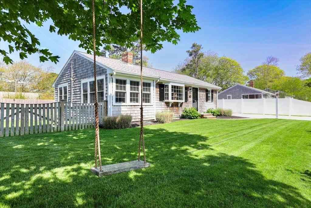 Homes For Sale - 73 Kibby Ln<br/> Dennis, MA 02639