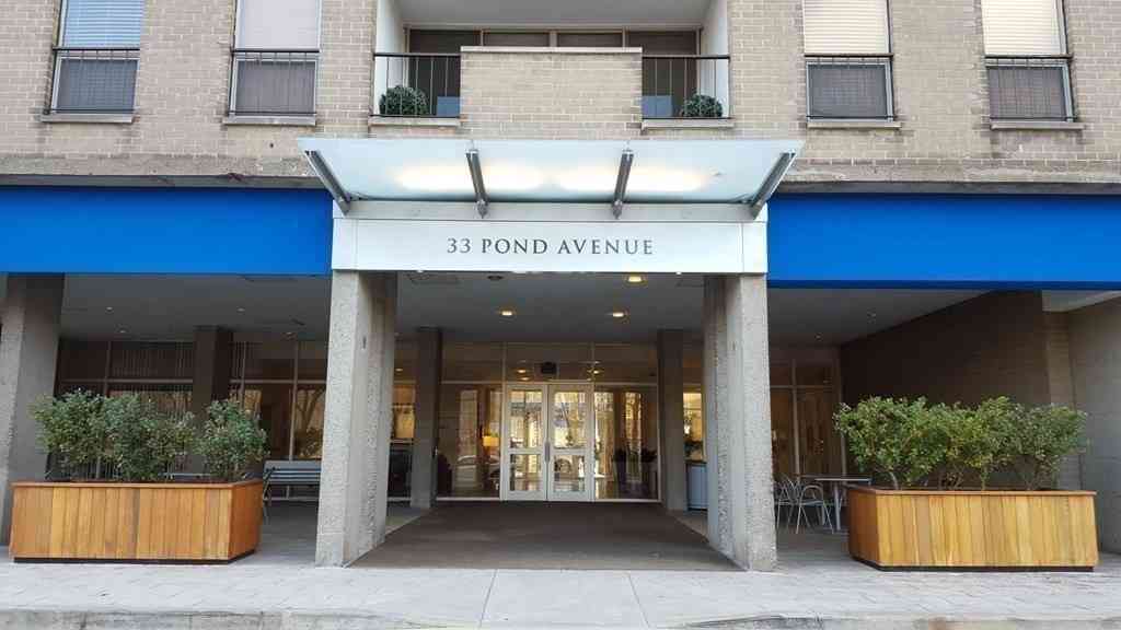 Condo For Rent - 33 Pond Ave. #915<br/> Brookline, MA 02445