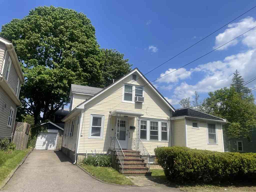 Apartment For Rent - 21 Arbor Lane #21<br/> Dedham, MA 02026