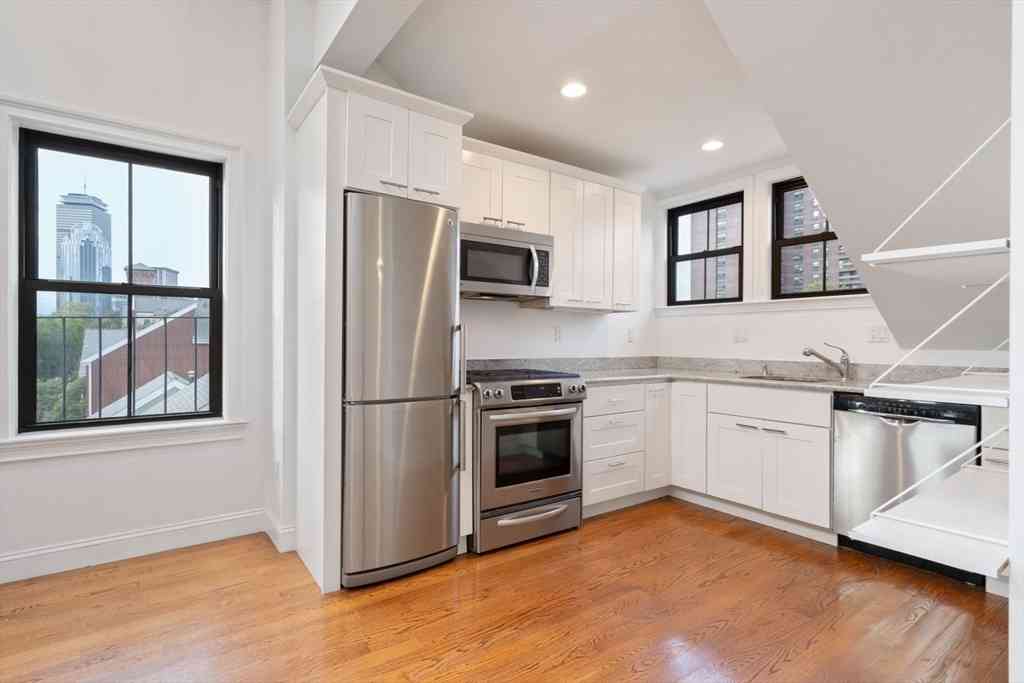 Homes For Rent - 83 W Brookline St #3<br/> Boston, MA 02118