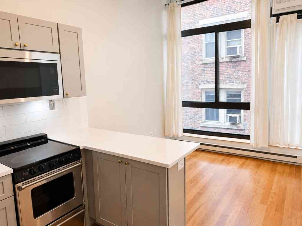 Condo For Sale - 12 Stoneholm St #307<br/> Boston, MA 02115