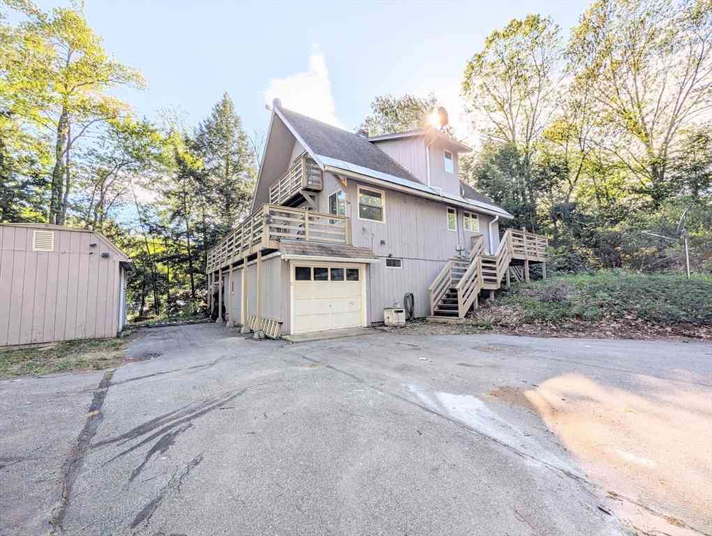 Homes For Sale - 18 Marina Way<br/> Cheshire County, Rindge, NH 03461