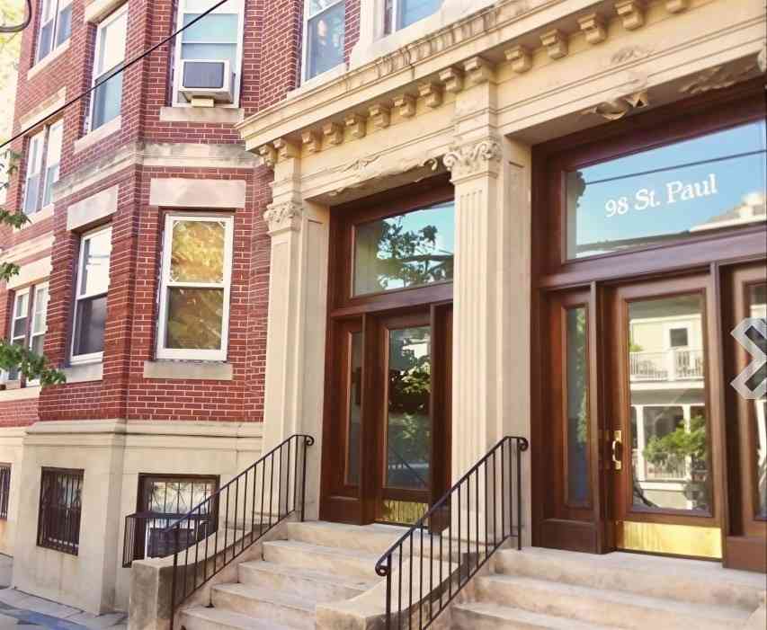 Condo For Rent - 96 Saint Paul #2<br/> Brookline, MA 02446