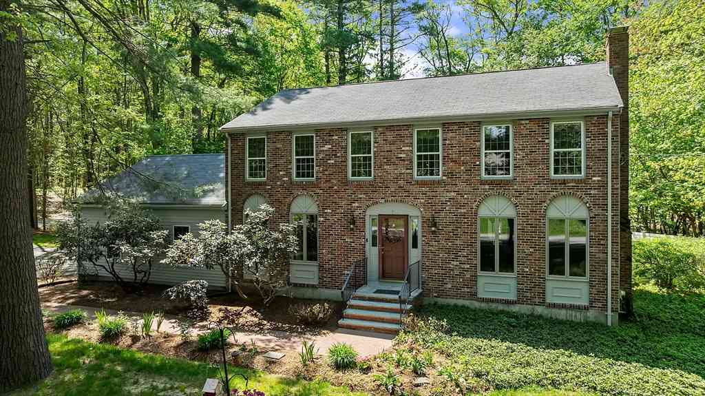 Homes For Sale - 3 Carl Rd<br/> Walpole, MA 02081