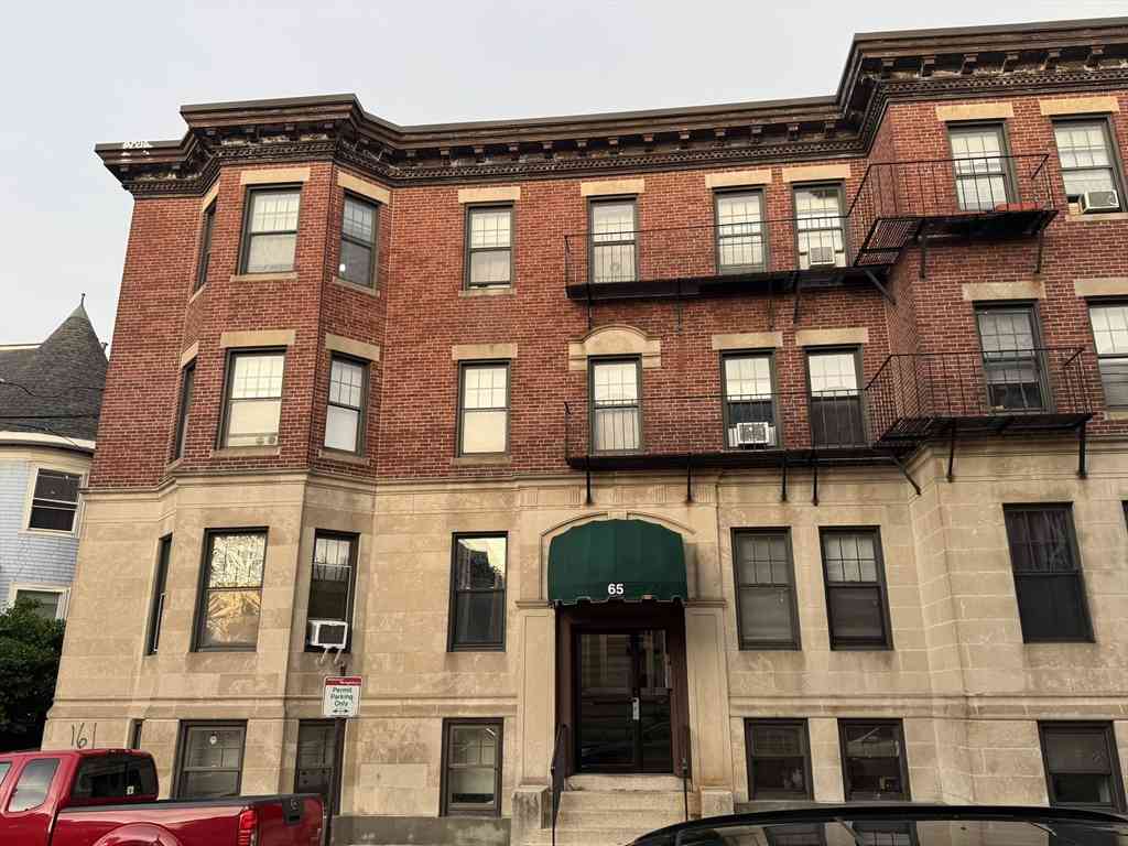 Condo For Sale - 65 Chester St #9<br/> Boston, MA 02134