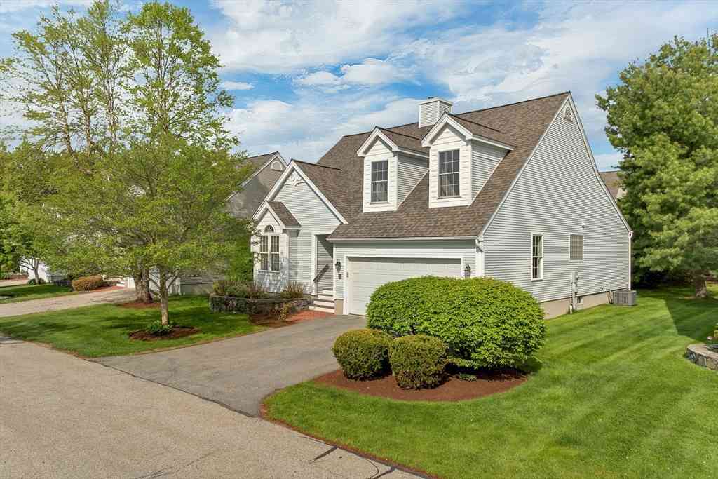 Condo For Sale - 20 Hampton Meadows #20<br/> Hampton, NH 03842