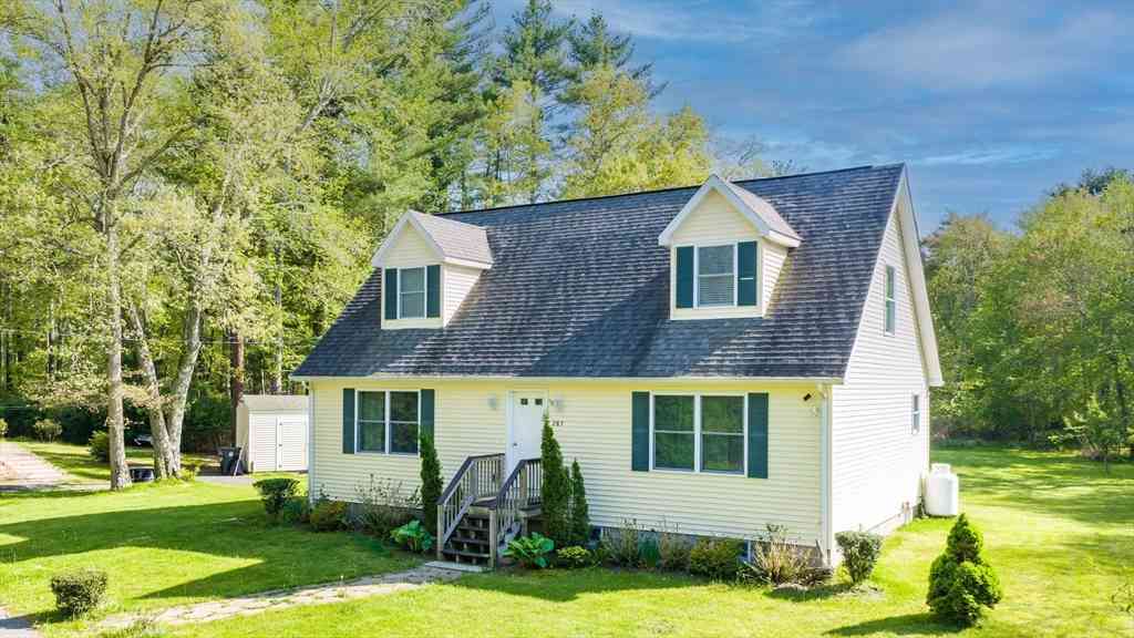 Homes For Sale - 285 County Rd<br/> Marion, MA 02738