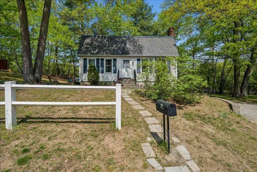 Homes For Sale - 90 Comet<br/> Methuen, MA 01811