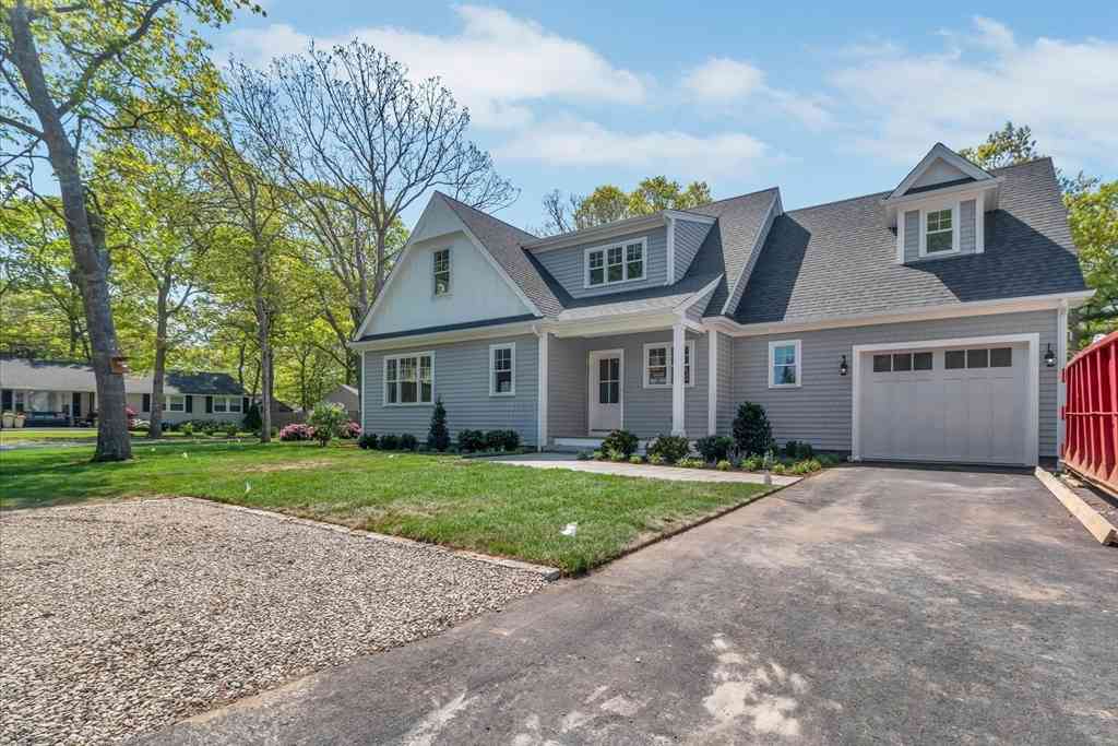 Homes For Sale - 49 Striper Ln<br/> Falmouth, MA 02536