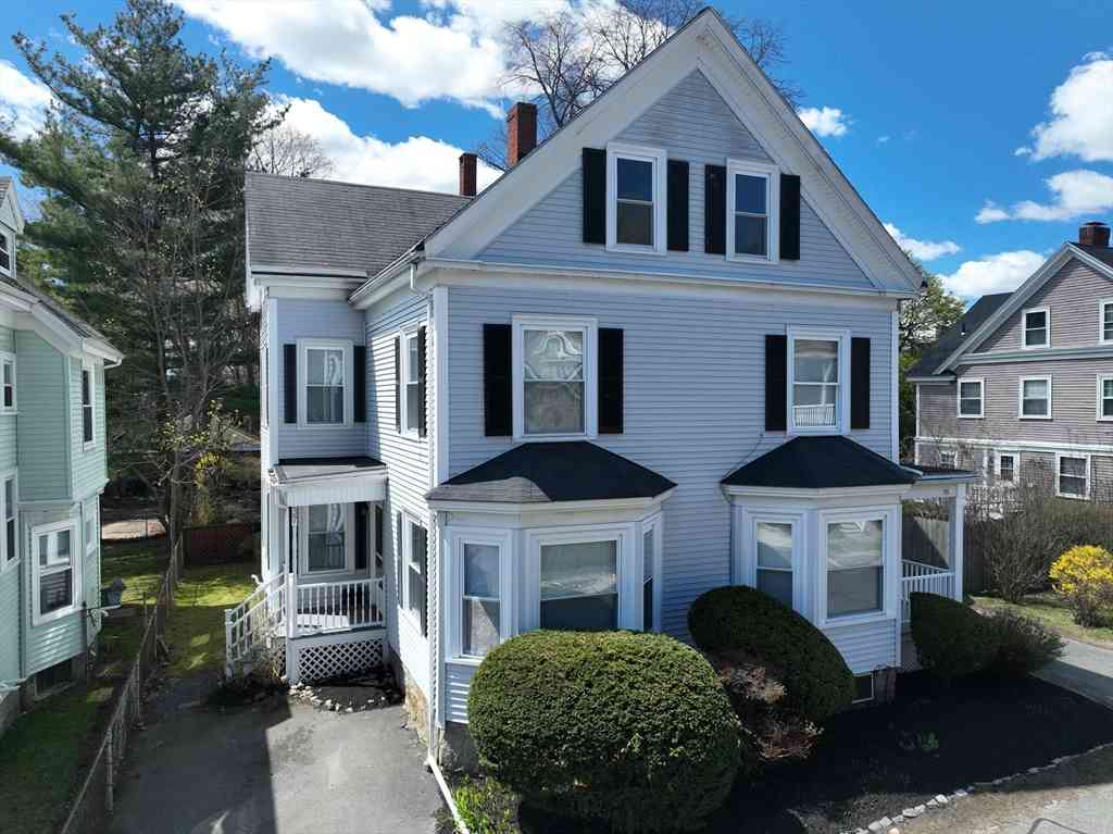 Homes For Rent - 35-37 Thorndike St<br/> Beverly, MA 01915