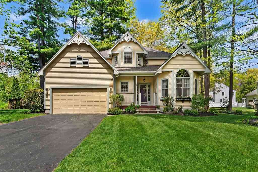 Homes For Sale - 7 Shannon Lane<br/> Beverly, MA 01915
