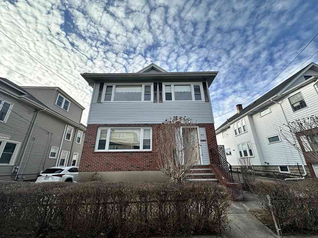 Apartment For Rent - 97 Hillsdale #1<br/> Medford, MA 02155
