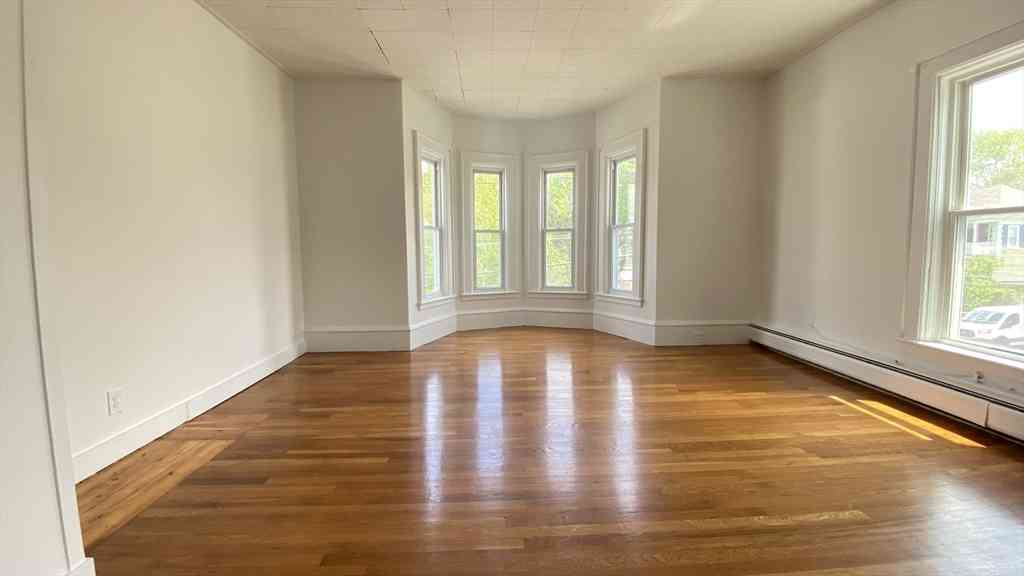 Apartment For Rent - 45 Walker #2<br/> Lowell, MA 01851