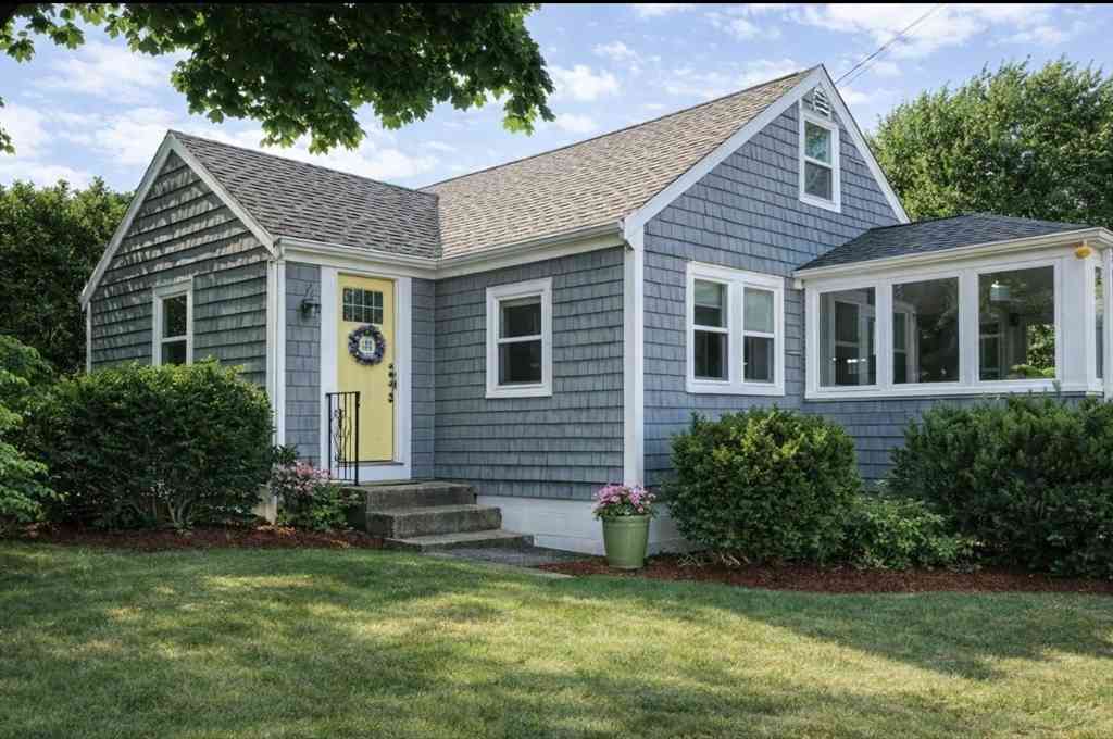 Homes For Rent - 16 Cricket Ln.<br/> Marshfield, MA 02050