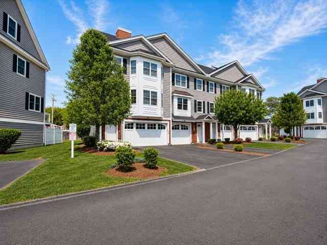 Homes For Rent - 1975 Middlesex St #72<br/> Lowell, MA 01851
