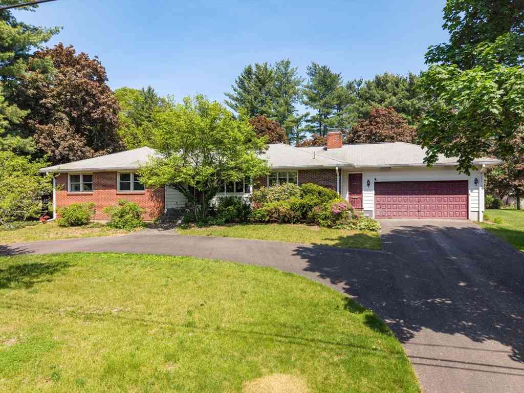 Homes For Sale - 19 Williston Dr<br/> Longmeadow, MA 01106