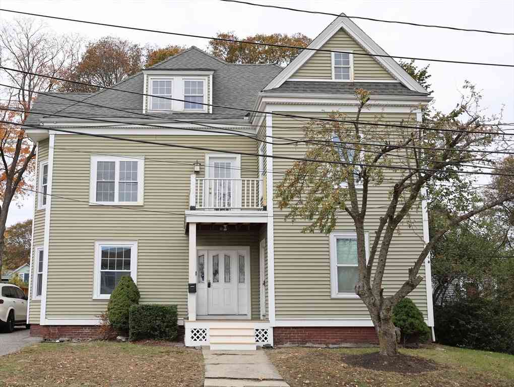 Apartment For Rent - 15 Warren #2<br/> Stoneham, MA 02180