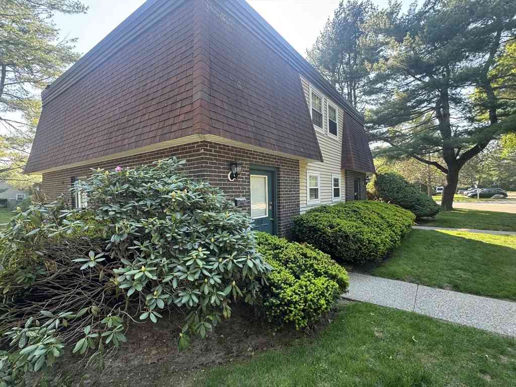 Condo For Rent - 180 Main Street #1110<br/> Bridgewater, MA 02324