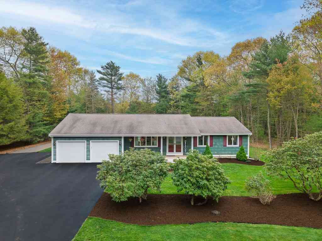 Homes For Sale - 864 Locust St<br/> Bristol County, Raynham, MA 02767