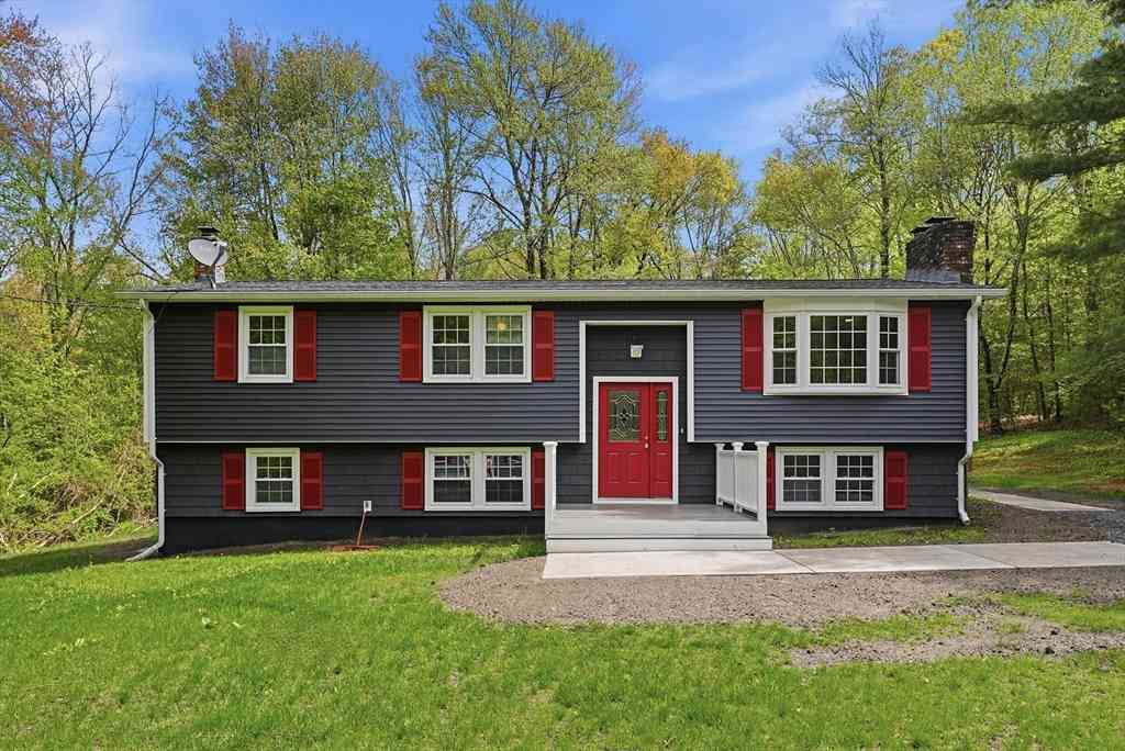 Homes For Sale - 41 Dressel Ave<br/> Hampshire County, Belchertown, MA 01007